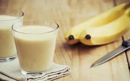 香蕉和牛奶的功效和作用（香蕉和牛奶是否可以一起吃吗） 第1张